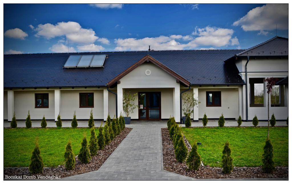 Bocskai Domb Vendeghaz Hotel Nagykallo Екстериор снимка