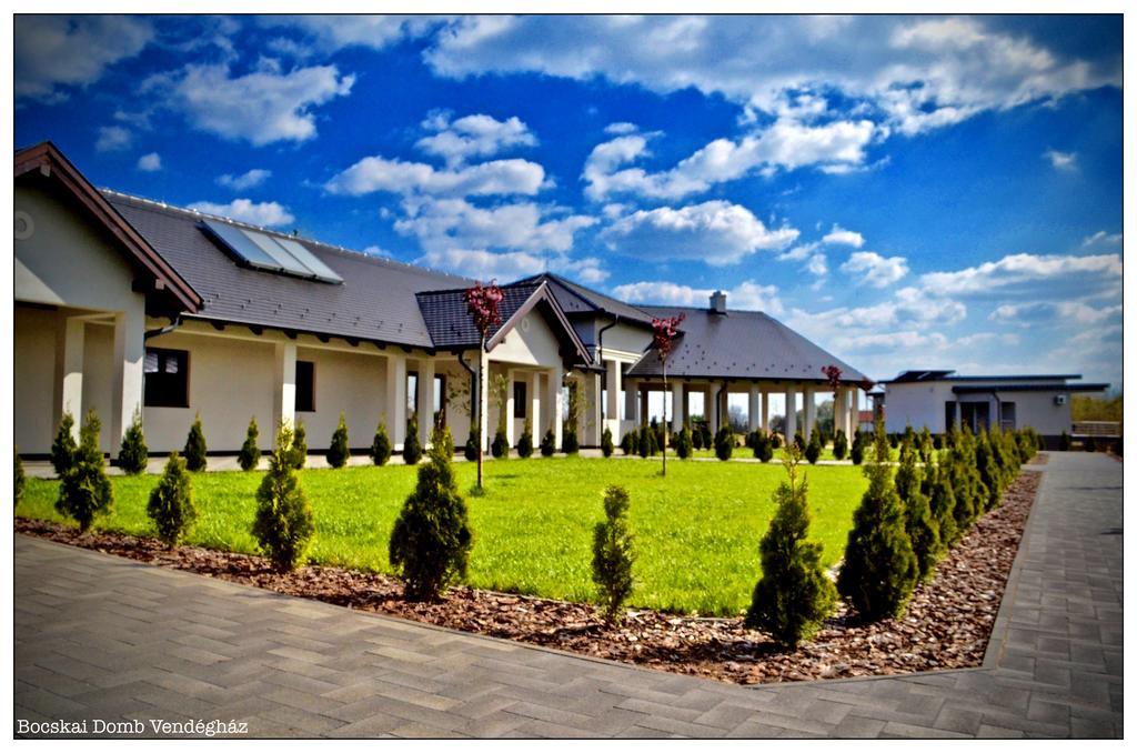 Bocskai Domb Vendeghaz Hotel Nagykallo Екстериор снимка